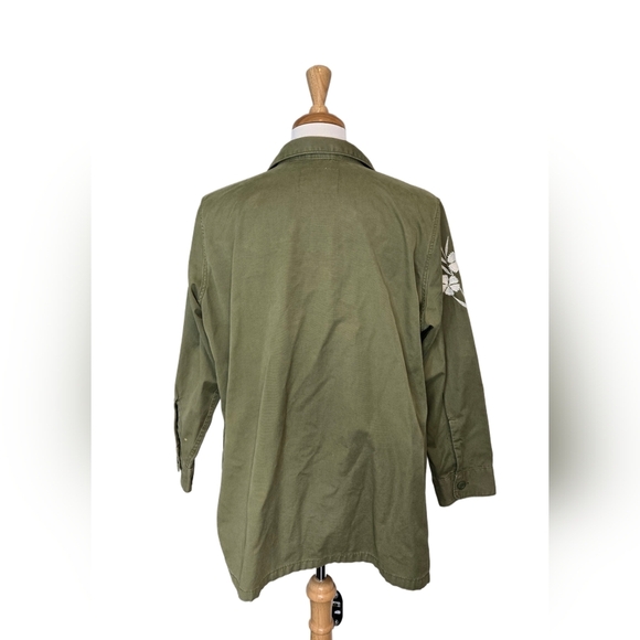 Levi’s 2X Olive Green Military Shirt Jacket Floral Embroidery Utility Shacket - Picture 4 of 11